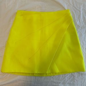 Alice & Olivia yellow skirt